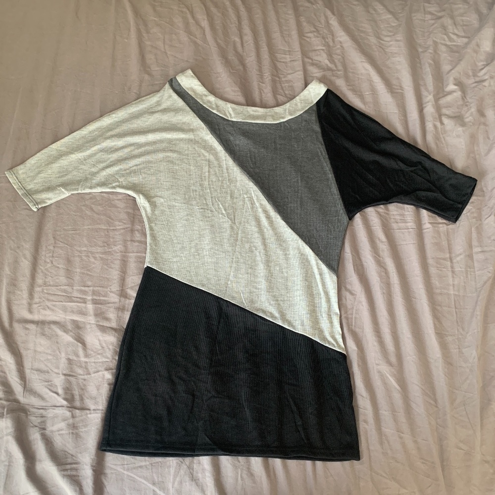 Urban Story Grey Asymmetrical Knit M